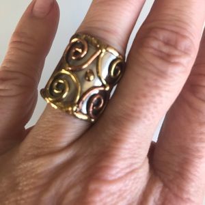 Anju tricolor adjustable ring